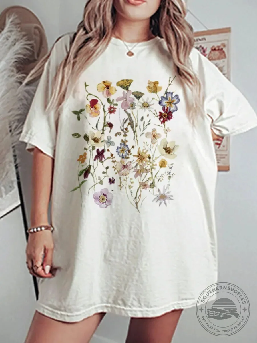 Vintage Pressed Wildflower Meadow Botanical Graphic T-Shirt for Women
